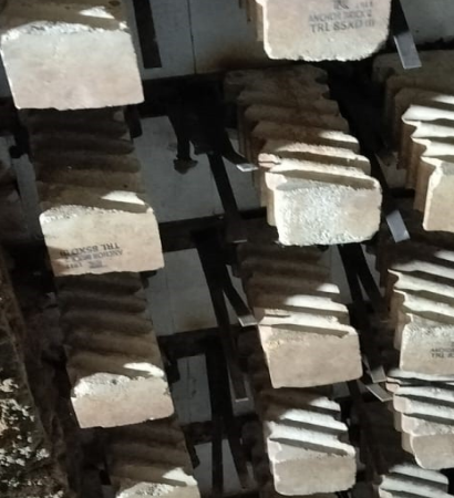 Thermlyte WTE ceramic board and anchor brick fixing